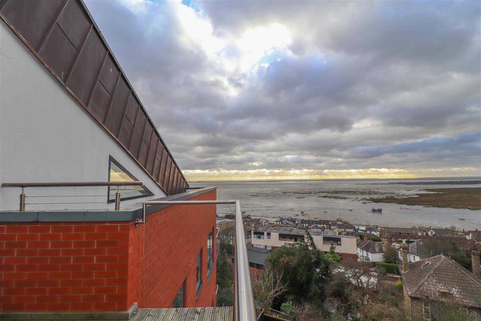 Appointmoor Eden Point, Rectory Grove, LeighOnSea